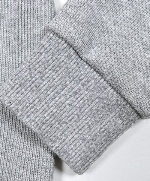 BeBe（ベベ）の「ロゴ刺しゅうトレーナー(90~150cm)（スウェット・キッズ・ネイビー/グレー・130cm/120cm/110cm/100cm/140cm/90cm/150cm）」の19枚目の写真