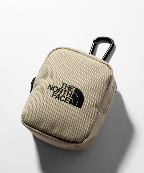THE NORTH FACE（ザノースフェイス）の「【THE NORTH FACE/ザノースフェイス】MINI POUCH /ミニポーチ (カラビナ付)（ポーチ・メンズ・ブラック/ライトカーキ/ピンク/ライトベージュ・FREE）」の2枚目の写真