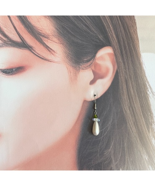 tone（トーン）の「【-lensa-】樹脂パールの小ぶりピアス２(MA)（ピアス（両耳用）・レディース・シルバー・FREE）」の5枚目の写真