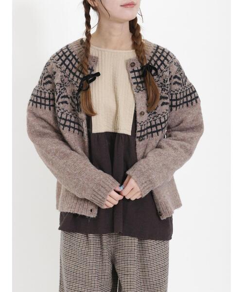 Samansa Mos2（サマンサ モスモス）の「配色ピンタッククルーネックブラウス（シャツ/ブラウス・レディース・ネイビー/ベージュ/キナリ/チャコールグレー・F）」の11枚目の写真