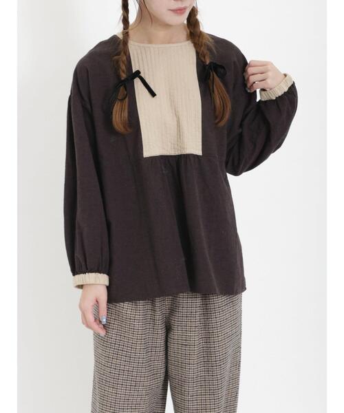 Samansa Mos2（サマンサ モスモス）の「配色ピンタッククルーネックブラウス（シャツ/ブラウス・レディース・ネイビー/ベージュ/キナリ/チャコールグレー・F）」の14枚目の写真