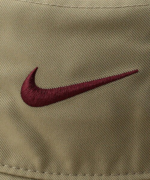NIKE(ナイキ)の「NIKE/ナイキ ナイキ エイペックス スウォッシュ バケットハット(ハット・レディース・ベージュ/ブラック・SMALL)」の8枚目の写真