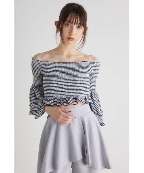 rienda(リエンダ)の「シャーリングオフショルクロップドトップス 長袖 春服(Tシャツ/カットソー・レディース・ホワイト/ミント/ネイビー/ブラック・FREE)」の7枚目の写真