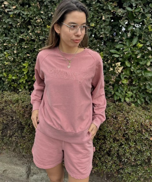ROXY(ロキシー)の「COLORS PULLOVER/ロキシー裏毛トップス(Tシャツ/カットソー・レディース・バーガンディー/グリーン/インディゴブルー/ベージュ・LARGE/SMALL/MEDIUM)」の4枚目の写真