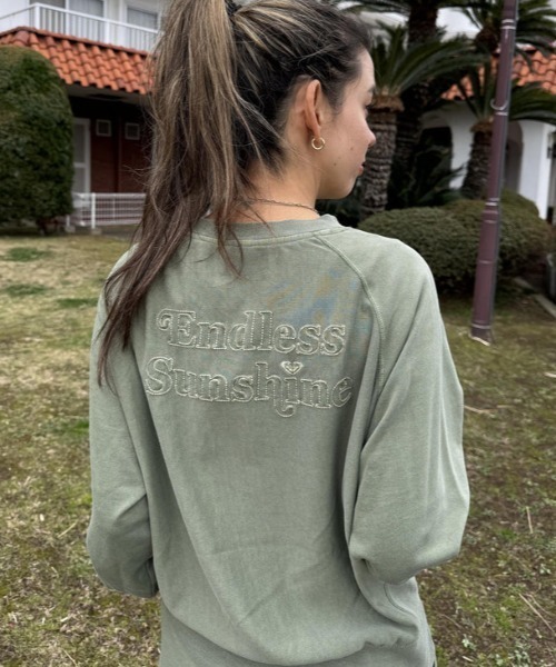 ROXY(ロキシー)の「COLORS PULLOVER/ロキシー裏毛トップス(Tシャツ/カットソー・レディース・バーガンディー/グリーン/インディゴブルー/ベージュ・LARGE/SMALL/MEDIUM)」の11枚目の写真