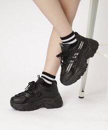 厚底ロゴ柄ダッドスニーカー