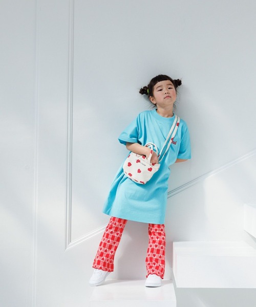 LOWRYS FARM（ローリーズファーム）の「ＵＳＡバックフリルワンピースＳＳ　 109072（ワンピース・キッズ・ブルー/ブラック/ピンク/イエロー/ホワイト×ブラック・110cm/120cm/130cm/140cm/150cm）」の4枚目の写真