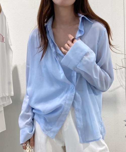 FREE STYLISTS(フリー スタイリスト)の「YUGA_YGMC シアー アシンメトリーデザイン シャツブラウス(シャツ/ブラウス・レディース・ホワイト/ライトブルー・FREE)」の2枚目の写真
