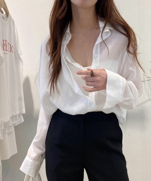 FREE STYLISTS(フリー スタイリスト)の「YUGA_YGMC シアー アシンメトリーデザイン シャツブラウス(シャツ/ブラウス・レディース・ホワイト/ライトブルー・FREE)」の7枚目の写真