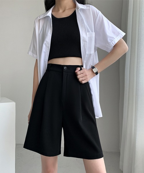 未使用 DECEMBERMAY レディース　ショートパンツ　Mサイズ 美品 セール】5分丈 タックショートパンツ レディース（その他パンツ