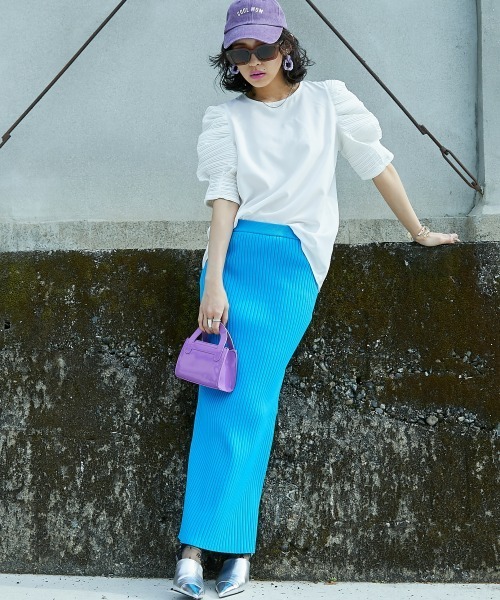 GEVS.（ジェイヴィス）の「＜大きいサイズ＞ ボリュームパフスリーブブラウス GEVS.（シャツ/ブラウス・レディース・ブラック/オフホワイト・LL/L/5L/4L/3L）」の5枚目の写真