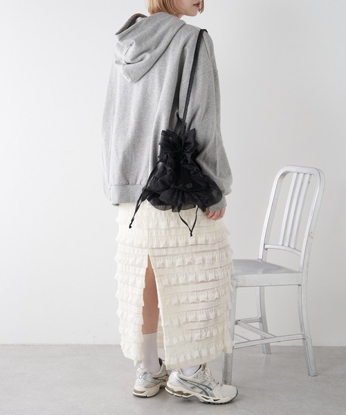 THEATRE PRODUCTS(シアタープロダクツ)の「【WEB限定】【THEATRE PRODUCTS/シアタープロダクツ】オーガンジーフリルショルダーM(ショルダーバッグ・レディース・アイボリー/ブラック・FREE)」の15枚目の写真