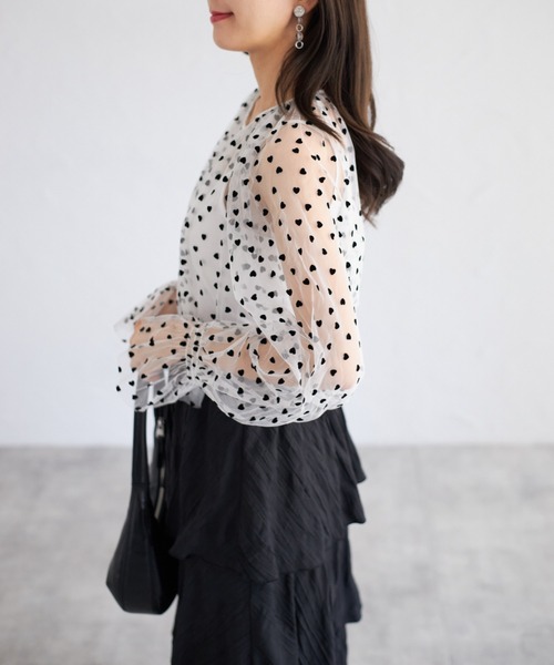 tocco closet(トッコ クローゼット)の「【ZOZO限定】ハートドットシアーブラウス(シャツ/ブラウス・レディース・オフホワイト/ブラック×ホワイト/アイボリー/ブラック・M)」の17枚目の写真