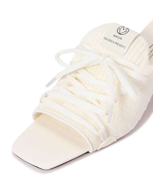 MAISON MAVERICK PRESENTS（メゾンマベリックプレゼンツ）の「MAISON MAVERICK PRESENTS（メゾン・マベリック・プレゼンツ）ミュールサンダル（サンダル・レディース・ホワイト/ブラック・S/M/L）」の6枚目の写真