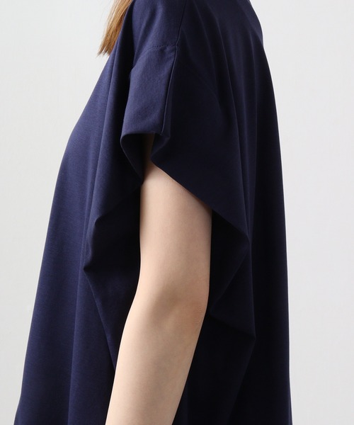 BRODIAEA(ブローディア)の「BRODIAEA 袖タックロゴT(Tシャツ/カットソー・レディース・イエロー/コーラル/ネイビー/グリーン・40)」の7枚目の写真