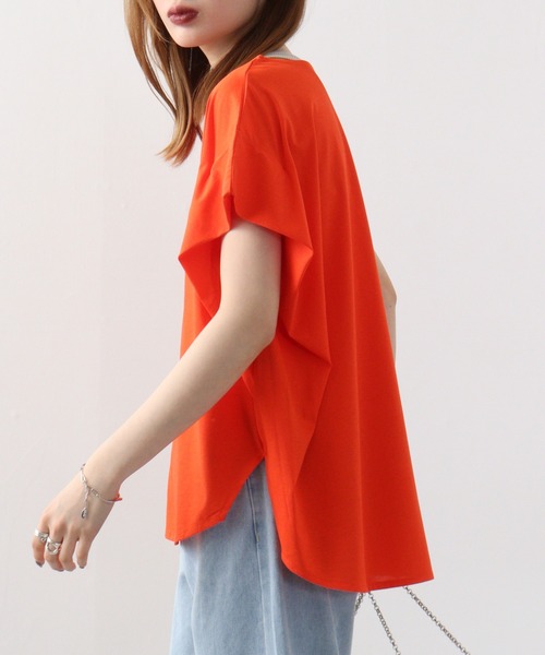 BRODIAEA(ブローディア)の「BRODIAEA 袖タックロゴT(Tシャツ/カットソー・レディース・イエロー/コーラル/ネイビー/グリーン・40)」の21枚目の写真