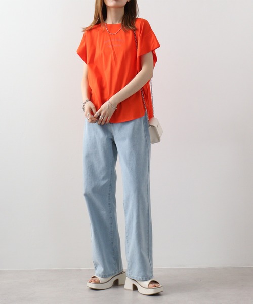 BRODIAEA(ブローディア)の「BRODIAEA 袖タックロゴT(Tシャツ/カットソー・レディース・イエロー/コーラル/ネイビー/グリーン・40)」の12枚目の写真