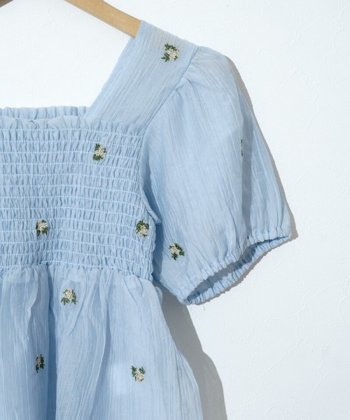 flower（フラワー）の「タイニーブーケブラウス（シャツ/ブラウス・レディース・ブルー/アイボリー・FREE）」の14枚目の写真