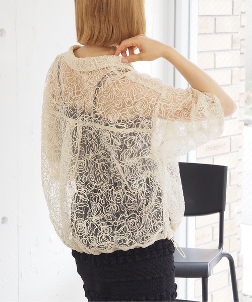 tiptop（ティップトップ）の「【選べる2タイプ】裾ドロスト開襟シアーシャツ（シャツ/ブラウス・レディース・ブラック系その他/ブルー/オフホワイト/ホワイト系その他/グレー系その他・FREE）」の20枚目の写真