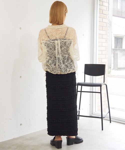 tiptop（ティップトップ）の「【選べる2タイプ】裾ドロスト開襟シアーシャツ（シャツ/ブラウス・レディース・ブラック系その他/ブルー/オフホワイト/ホワイト系その他/グレー系その他・FREE）」の22枚目の写真