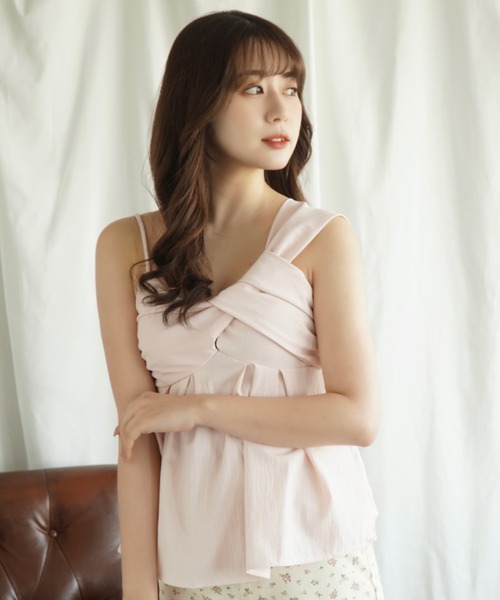 Jasmine Grandiflorum(ジャスミングランディフローラム)の「【Jasmine】フレアノンスリーブアシメトリーブラウス (SS)(シャツ/ブラウス・レディース・ホワイト/ベージュ/ブラック/ピンク・FREE)」の4枚目の写真