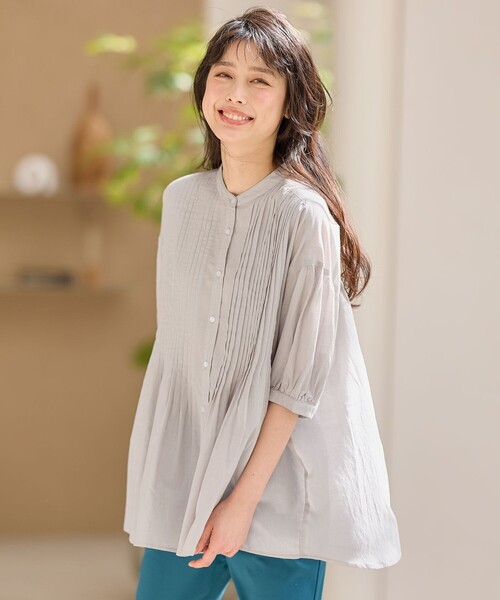 ANY（エニィ）の「ピンタックブラウス（シャツ/ブラウス・レディース・アイボリー系/ブラック系/グリーン系/ライトグレー系・F）」の3枚目の写真