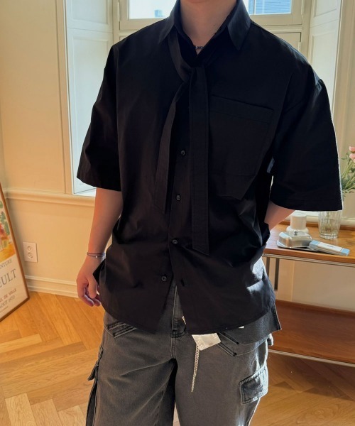 BY ATTENTION（バイアテンション）の「BIG SALE開催中！【BY ATTENTION】 リボンタイ付き 半袖 シャツ（シャツ/ブラウス・メンズ・アイボリー/ブラック・FREE）」の10枚目の写真