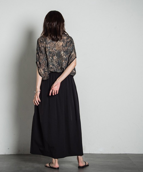 MAYSON GREY(メイソングレイ)の「ニュアンス柄ドルマンブラウス≪手洗い可能≫(シャツ/ブラウス・レディース・ブラウン系その他/グリーン系その他・M)」の11枚目の写真
