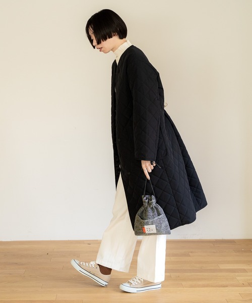 Wpc.(ダブリュピーシー)の「ONDOO ラメ2way巾着バッグ(ショルダーバッグ・レディース・ブラウン/ブラック/グレー/シルバー・FREE)」の2枚目の写真