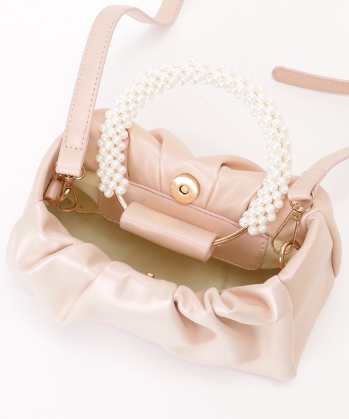 Lace Ladies(レースレディース)の「パールハンドル コンパクト 2WAY ギャザー バッグ(クラッチバッグ・レディース・シルバー/ブラック/シャンパン/ピンク/ホワイト・FREE)」の9枚目の写真