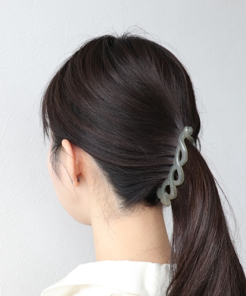 Three Four Time(スリーフォータイム)の「クスミアクリルバナナクリップ(バレッタ/ヘアクリップ・レディース・パープル/ブラウン/グレー・FREE)」の15枚目の写真