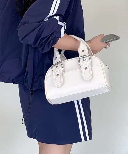 LYEON(リヨン)の「ショルダー付きベルトデザインボストンバッグ(ボストンバッグ・レディース・ブルー/オフホワイト/グレー/ブラック・FREE)」の9枚目の写真