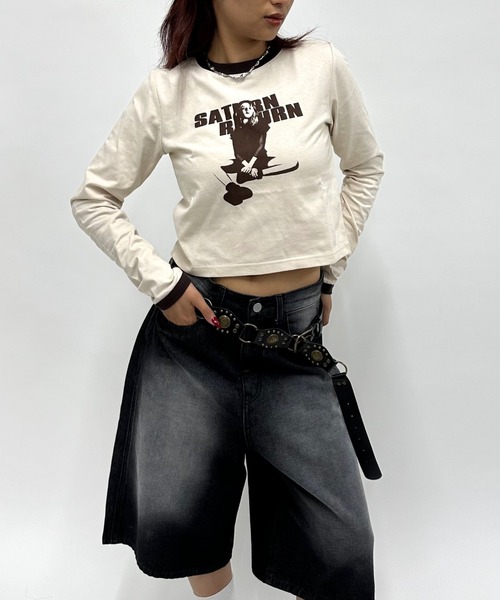 WHO'S WHO gallery（フーズフーギャラリー）の「＊２サイズ展開＊シャーロットリンガートップス（Tシャツ/カットソー・レディース・レッド/ホワイト系その他/レッド系その他/マスタード/ブルー系その他/サックスブルー/グレー系その他/イエロー系その他/オフホワイト/グレー/グレー系その他2/ホワイト系その他2/ブルー系その他5/ブラウン/ベージュ系その他/ブラウン系その他/ベージュ・SMALL/X-LARGE）」の10枚目の写真