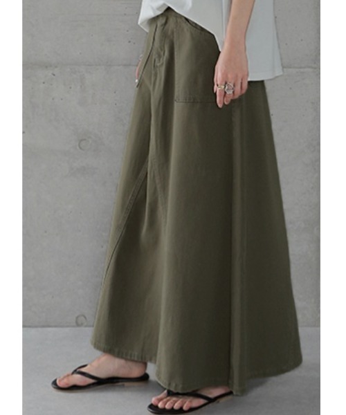 HUG.U（ハグユー）の「ロングマキシスカート（スカート・レディース・ベージュ/ネイビー/ライトオリーブ/ブラック/カーキ/アイボリー/アッシュグレー・M/L/XL/XXL）」の5枚目の写真