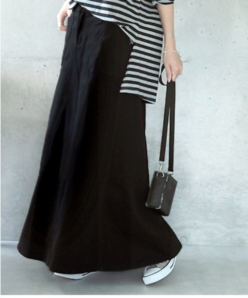 HUG.U（ハグユー）の「ロングマキシスカート（スカート・レディース・ベージュ/ネイビー/ライトオリーブ/ブラック/カーキ/アイボリー/アッシュグレー・M/L/XL/XXL）」の18枚目の写真