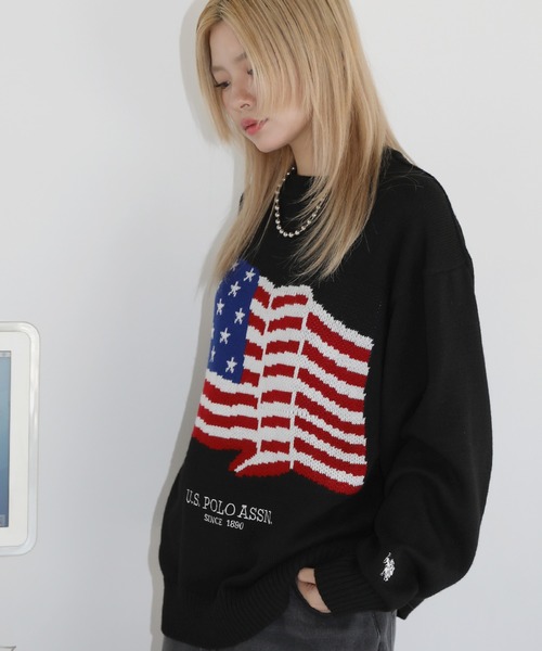 MSG（エムエスジー）の「U.S. POLO ASSN. /ユーエスポロアッスン/別注 オーバーサイズ天竺グラフィックフラッグクルーネックニット（ニット/セーター・メンズ・グレー/ブラック/オフホワイト・L/M/S/XL）」の7枚目の写真
