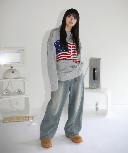 MSG（エムエスジー）の「U.S. POLO ASSN. /ユーエスポロアッスン/別注 オーバーサイズ天竺グラフィックフラッグクルーネックニット（ニット/セーター・メンズ・グレー/ブラック/オフホワイト・L/M/S/XL）」の17枚目の写真