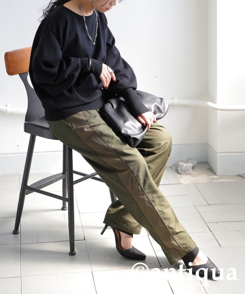 antiqua(アンティカ)の「バルーン袖ニット(ニット/セーター・レディース・ブラック/ベージュ/ネイビー/グレー・ONESIZE)」の9枚目の写真