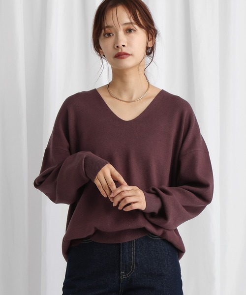 mysty woman(ミスティウーマン)の「ラメVネックニットプルオーバー 151999(ニット/セーター・レディース・ライトグレー/グリーン/ブラック/オフホワイト/ライトグリーン/パープル/ブラウン/アイボリー・FREE)」の6枚目の写真