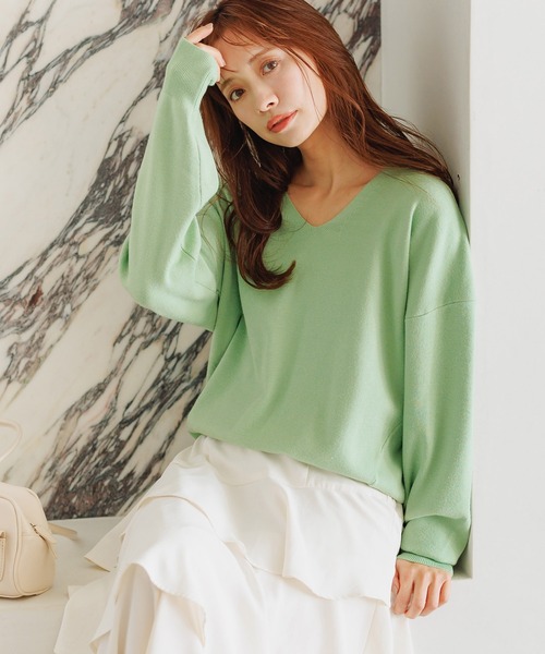 mysty woman(ミスティウーマン)の「ラメVネックニットプルオーバー 151999(ニット/セーター・レディース・ライトグレー/グリーン/ブラック/オフホワイト/ライトグリーン/パープル/ブラウン/アイボリー・FREE)」の8枚目の写真