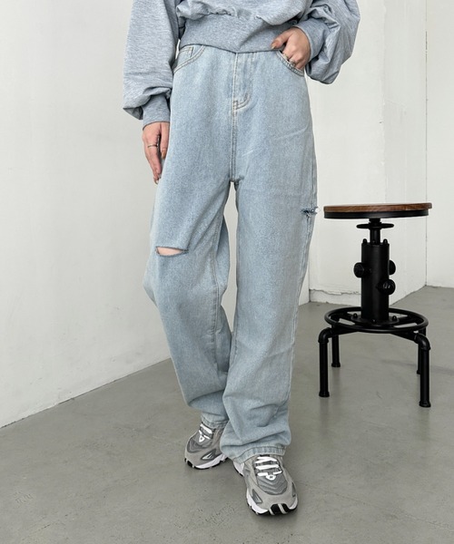 CLEA(クレア)の「アシメダメージデニムパンツ(デニムパンツ・レディース・ブラック系その他/ブルー/ライトブルー/ブラック・M)」の4枚目の写真