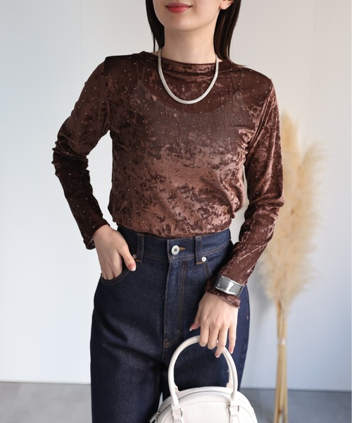 sakishimatokyo(サキシマトーキョー)の「ビジュー付き ベロアトップス/TOPS(Tシャツ/カットソー・レディース・オフホワイト/ブラック/ブラウン/カーキ・FREE)」の12枚目の写真