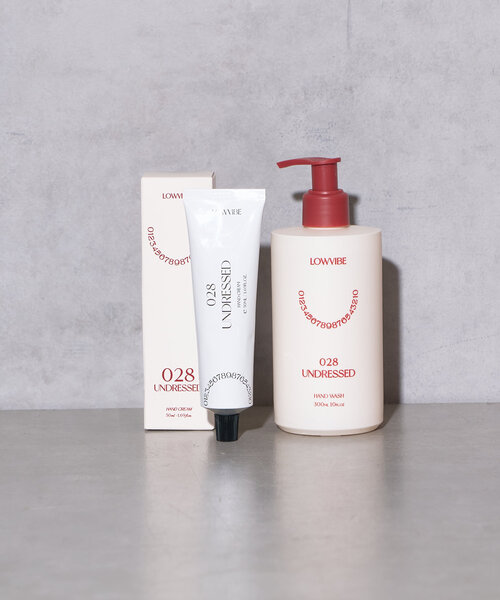 BIRTHDAY BAR(バースデイバー)の「【LOWVIBE ロウバイブ】HAND CARE SET(ハンドケア/ハンドクリーム・レディース・ボルドー・0)」の4枚目の写真