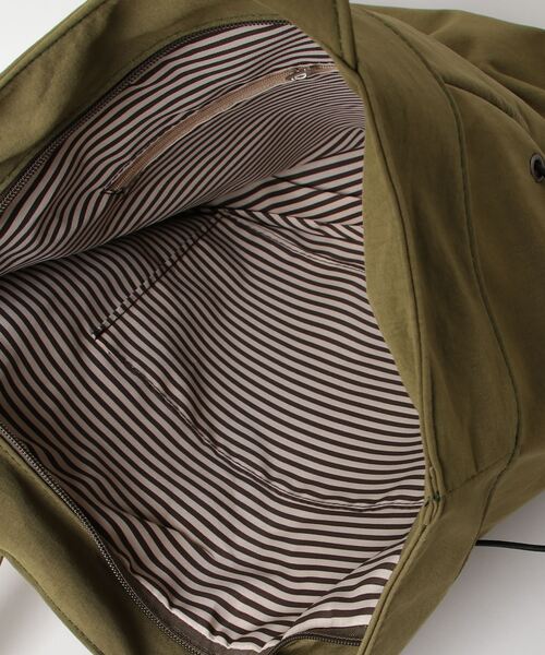 CALIFORNIA OUTFITTERS（カリフォルニア アウトフィッターズ）の「3-9B12 サイドポケット ドロスト  シャーリング トートバッグ A4サイズ（トートバッグ・レディース・オリーブ/ブラック・ONESIZE）」の5枚目の写真