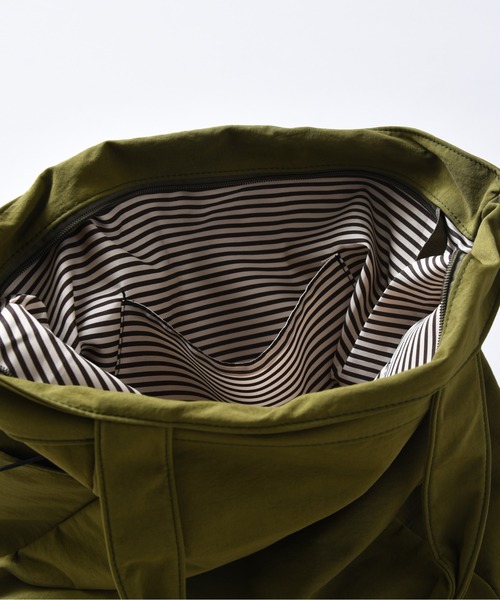 CALIFORNIA OUTFITTERS（カリフォルニア アウトフィッターズ）の「3-9B12 サイドポケット ドロスト  シャーリング トートバッグ A4サイズ（トートバッグ・レディース・オリーブ/ブラック・ONESIZE）」の12枚目の写真