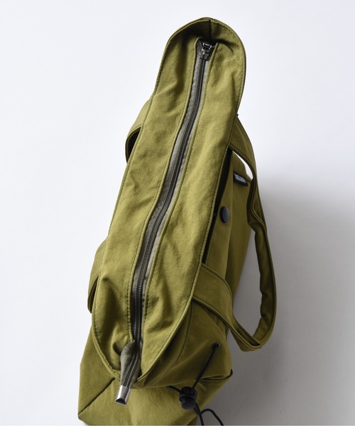 CALIFORNIA OUTFITTERS（カリフォルニア アウトフィッターズ）の「3-9B12 サイドポケット ドロスト  シャーリング トートバッグ A4サイズ（トートバッグ・レディース・オリーブ/ブラック・ONESIZE）」の15枚目の写真