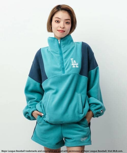BACK TO THE FIELD(バック トゥー ザ フィールド)の「【MLB】ハーフZIPフリースコンビセットアップ(ワンピース・レディース・グレー系/オフホワイト/グリーン・FREE)」の7枚目の写真