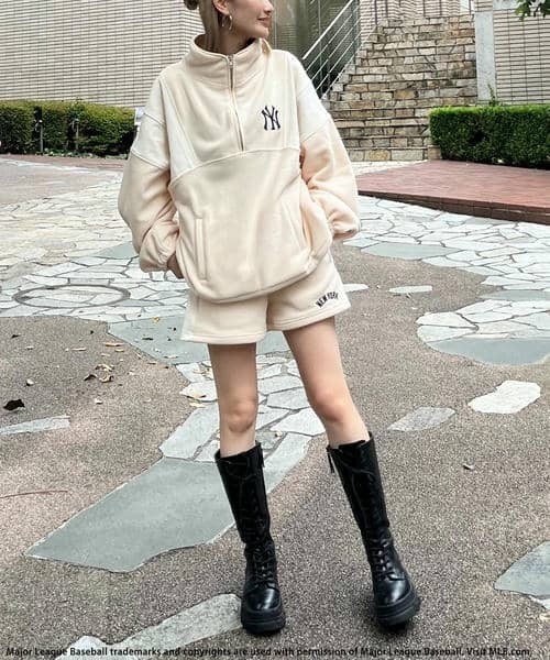 BACK TO THE FIELD(バック トゥー ザ フィールド)の「【MLB】ハーフZIPフリースコンビセットアップ(ワンピース・レディース・グレー系/オフホワイト/グリーン・FREE)」の20枚目の写真