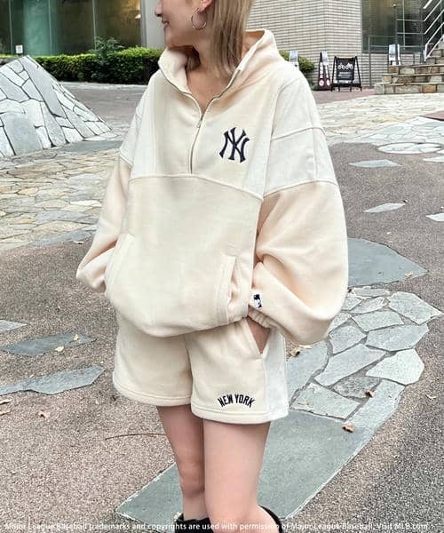 BACK TO THE FIELD(バック トゥー ザ フィールド)の「【MLB】ハーフZIPフリースコンビセットアップ(ワンピース・レディース・グレー系/オフホワイト/グリーン・FREE)」の22枚目の写真