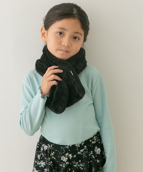 URBAN RESEARCH DOORS（アーバンリサーチドアーズ）の「ボアリバーシブルマフラー(KIDS)（マフラー・キッズ・グレー系その他/ブラック・ONE）」の3枚目の写真